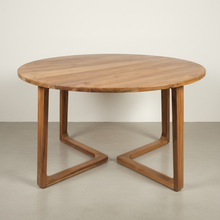 Load image into Gallery viewer, Ramberg Round Dining Table (4 legs, 120cm) - display unit