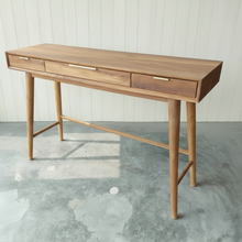 Load image into Gallery viewer, Ramberg Premium Entry Console (varnished)