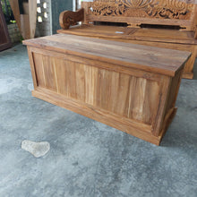 Load image into Gallery viewer, Rustic Storage Trunk