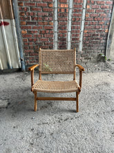 Load image into Gallery viewer, Bingin Lounger (with arm rest)