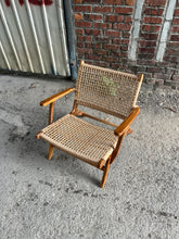 Load image into Gallery viewer, Bingin Lounger (with arm rest)