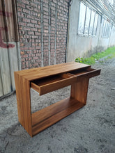 Load image into Gallery viewer, Ramberg Box Entry Console (Varnished)