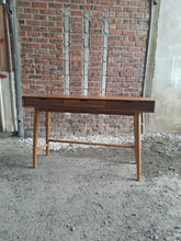 Load image into Gallery viewer, Ramberg Premium Entry Console (varnished)