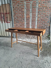 Load image into Gallery viewer, Ramberg Premium Entry Console (varnished)