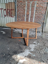 Load image into Gallery viewer, Ramberg Round Dining Table (4 legs, 170cm) - display unit