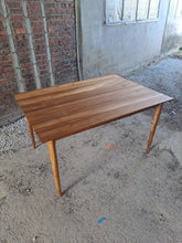 Load image into Gallery viewer, Ramberg Dining Table - display unit (150cm, Smooth)