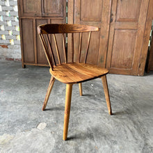 Load image into Gallery viewer, Round Back Chair