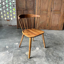 Load image into Gallery viewer, Round Back Chair