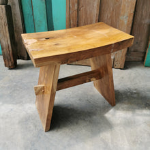 Load image into Gallery viewer, Curved Stool