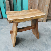 Load image into Gallery viewer, Curved Stool