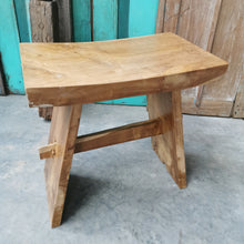 Load image into Gallery viewer, Curved Stool