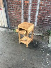 Load image into Gallery viewer, Oriental Pot Stand