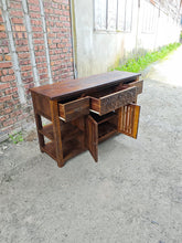 Load image into Gallery viewer, Ornate Entry Console (140cm) Type 1