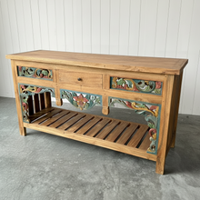 Load image into Gallery viewer, Ornate Entry Console (150cm) type 3
