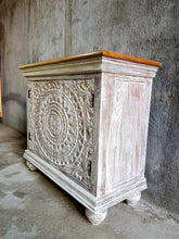 Load image into Gallery viewer, Ornate Cabinet (90cm) Type 1