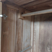 Load image into Gallery viewer, Bingin Wardrobe