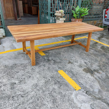 Load image into Gallery viewer, Bondi Dining Table