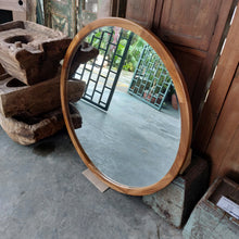 Load image into Gallery viewer, Large Round Mirror