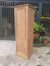 Load image into Gallery viewer, Velden Wardrobe