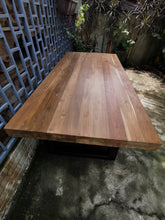 Load image into Gallery viewer, Bondi Dining Table