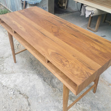 Load image into Gallery viewer, Ramberg Premium Writing Desk (varnished)