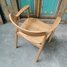 Load image into Gallery viewer, Grasshopper Chair