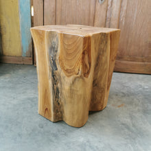 Load image into Gallery viewer, Square Log Stool/Plinth