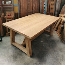 Load image into Gallery viewer, Torquay Dining Table