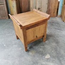 Load image into Gallery viewer, Rustic Bedside Table type 7