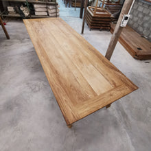 Load image into Gallery viewer, Brighton Dining Table