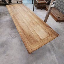 Load image into Gallery viewer, Brighton Dining Table