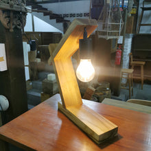 Load image into Gallery viewer, Penta Lamp