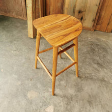 Load image into Gallery viewer, Classic Bar Stool (70-75cm)