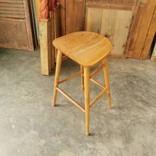 Load image into Gallery viewer, Classic Bar Stool (60-75cm)