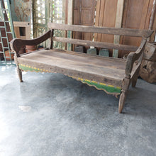 Load image into Gallery viewer, Vintage Daybed #4
