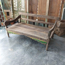 Load image into Gallery viewer, Vintage Daybed #4
