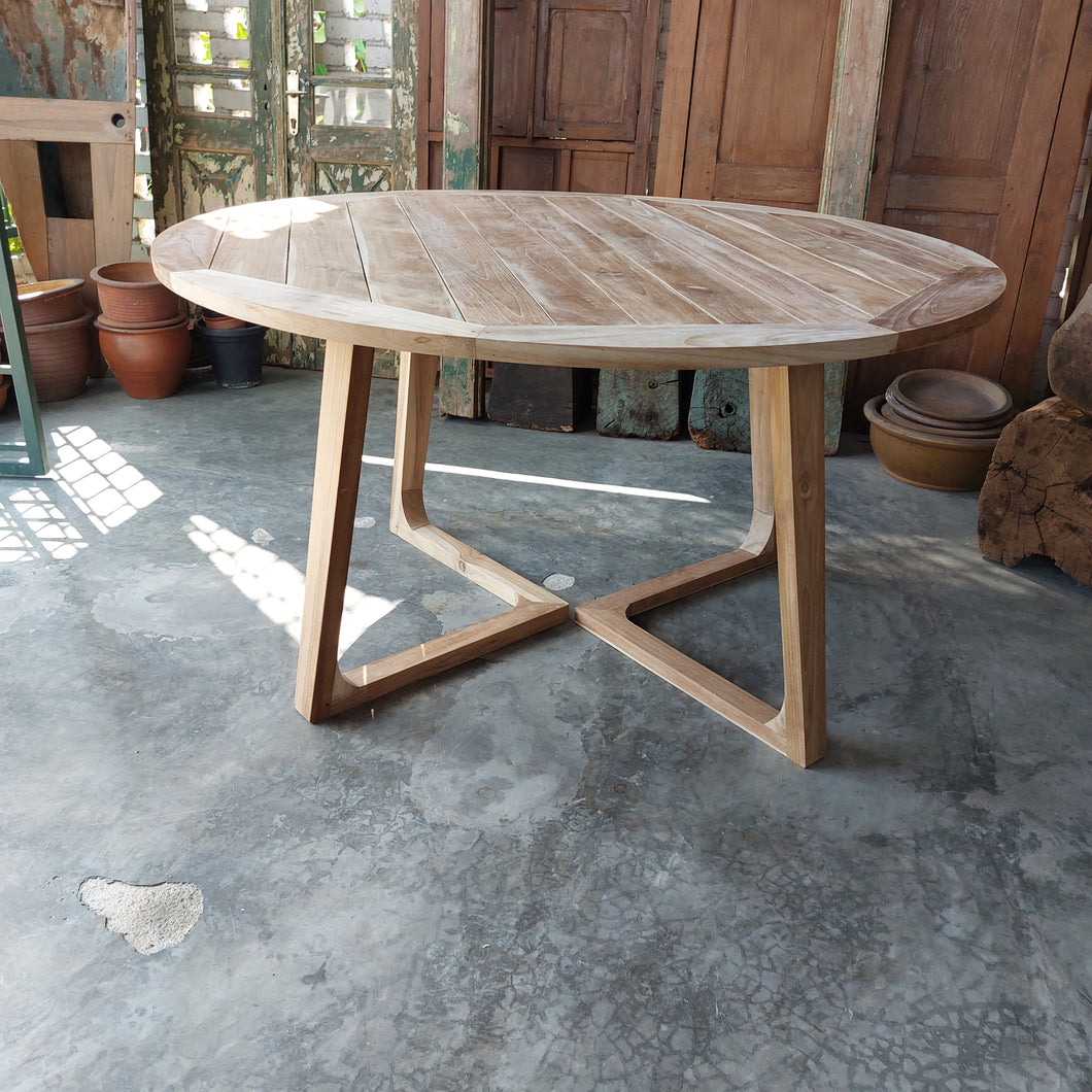 Ramberg Round Outdoor Table
