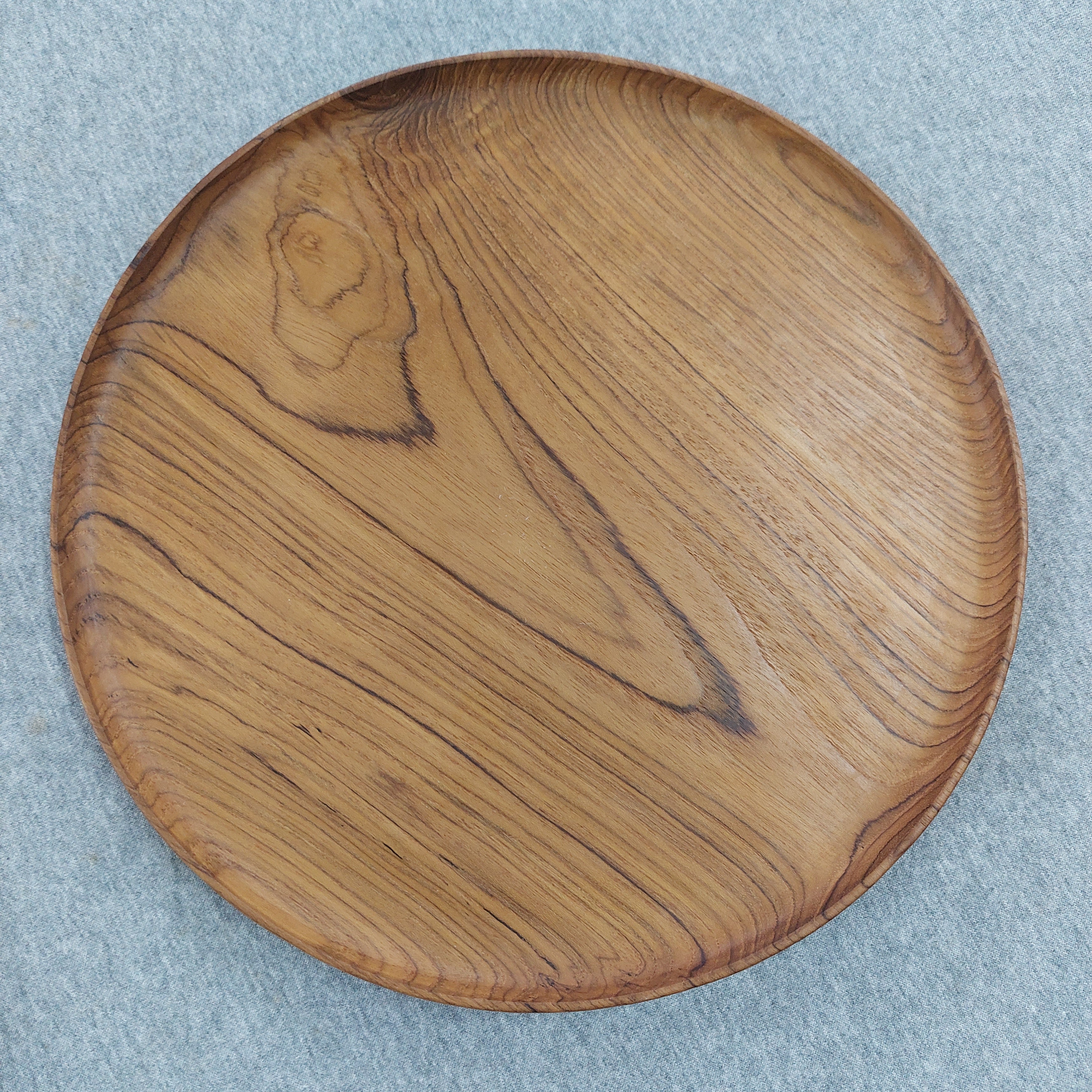 Round Teak Plate