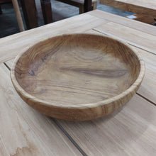 Load image into Gallery viewer, Salad Bowls (set of 3)
