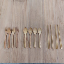 Load image into Gallery viewer, Cutlery Set for 4 (type #2)
