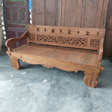 Load image into Gallery viewer, Ornate Javanese Daybed type #2
