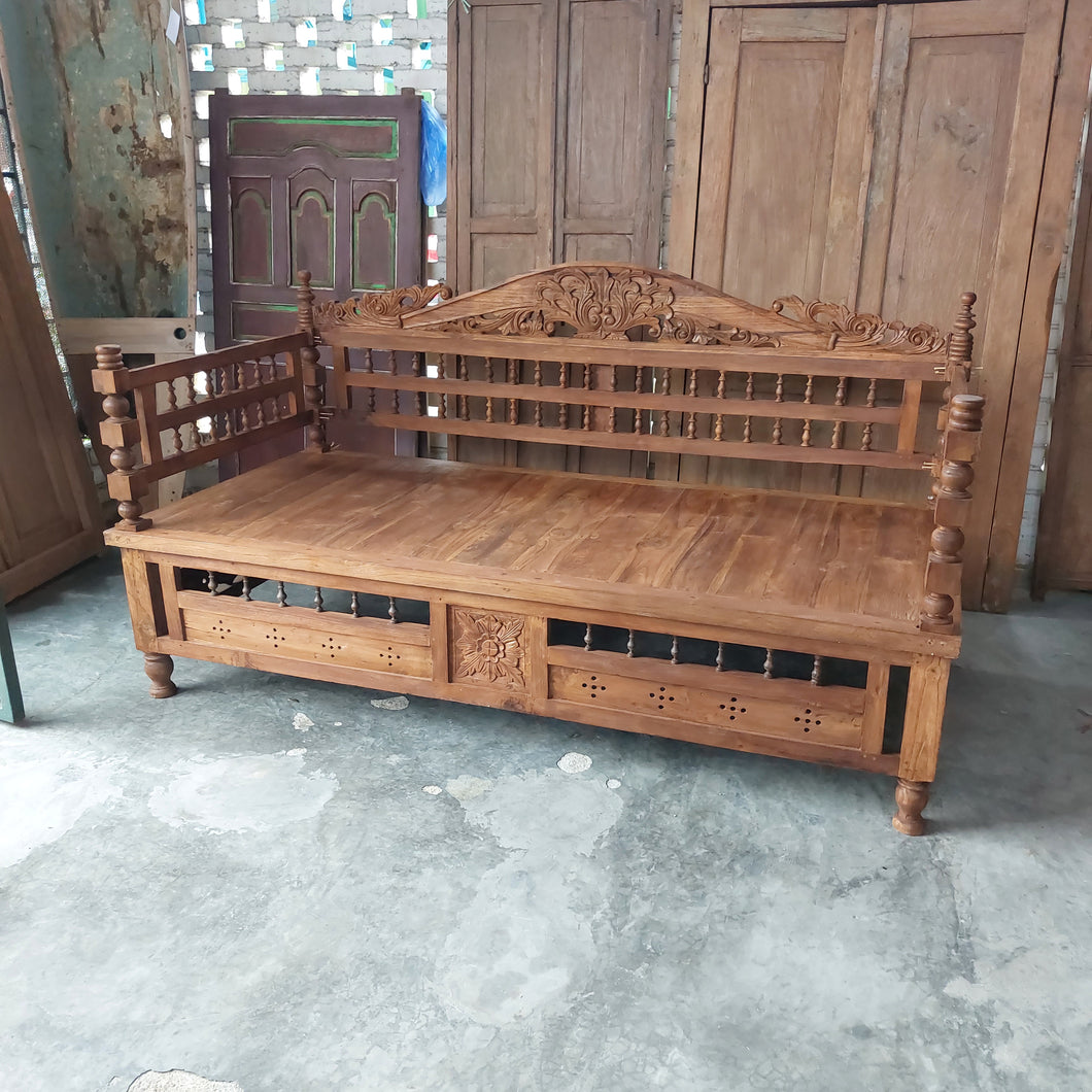 Ornate Javanese Daybed type #1