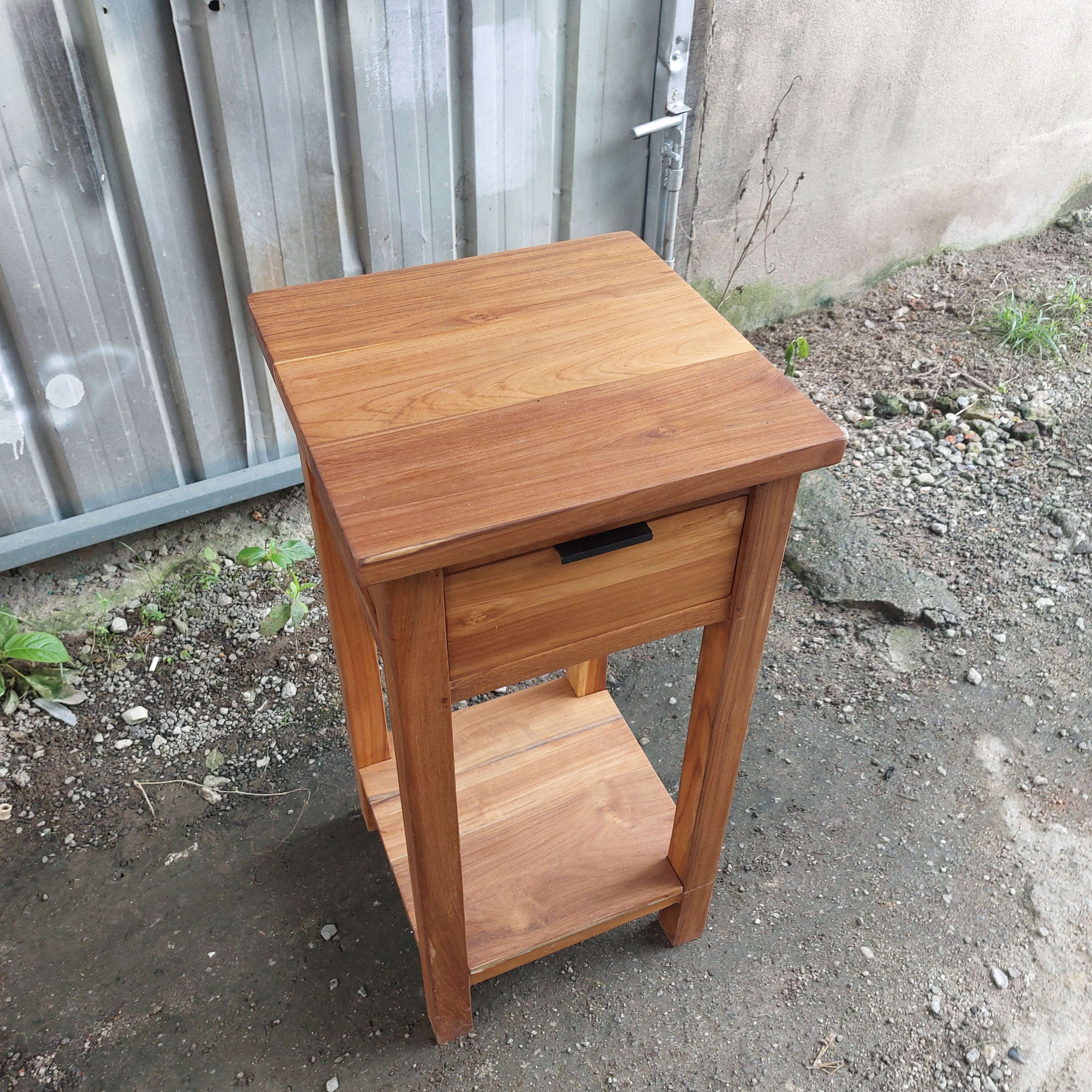 Tall Pot Stand (w. drawer)