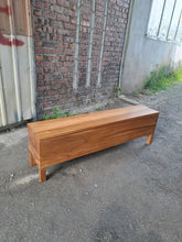 Load image into Gallery viewer, Noosa Box Bench (w. storage) (varnished)

