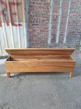 Load image into Gallery viewer, Noosa Box Bench (w. storage) (varnished)
