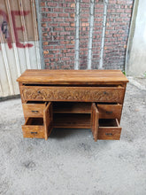 Load image into Gallery viewer, Ornate Entry Console (140cm) Type 2
