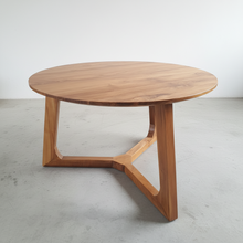 Load image into Gallery viewer, Ramberg Round Coffee Table - damaged stock
