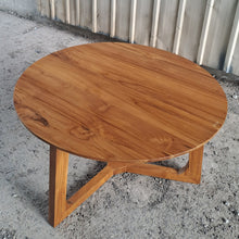 Load image into Gallery viewer, Ramberg Round Coffee Table (varnished)
