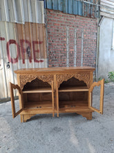 Load image into Gallery viewer, Velden Sideboard
