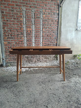 Load image into Gallery viewer, Ramberg Premium Entry Console (varnished)
